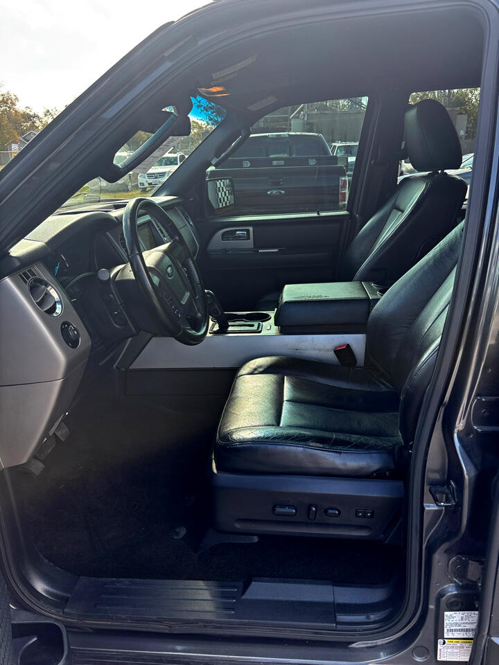 Ford Expedition EL XLT 2WD 2016