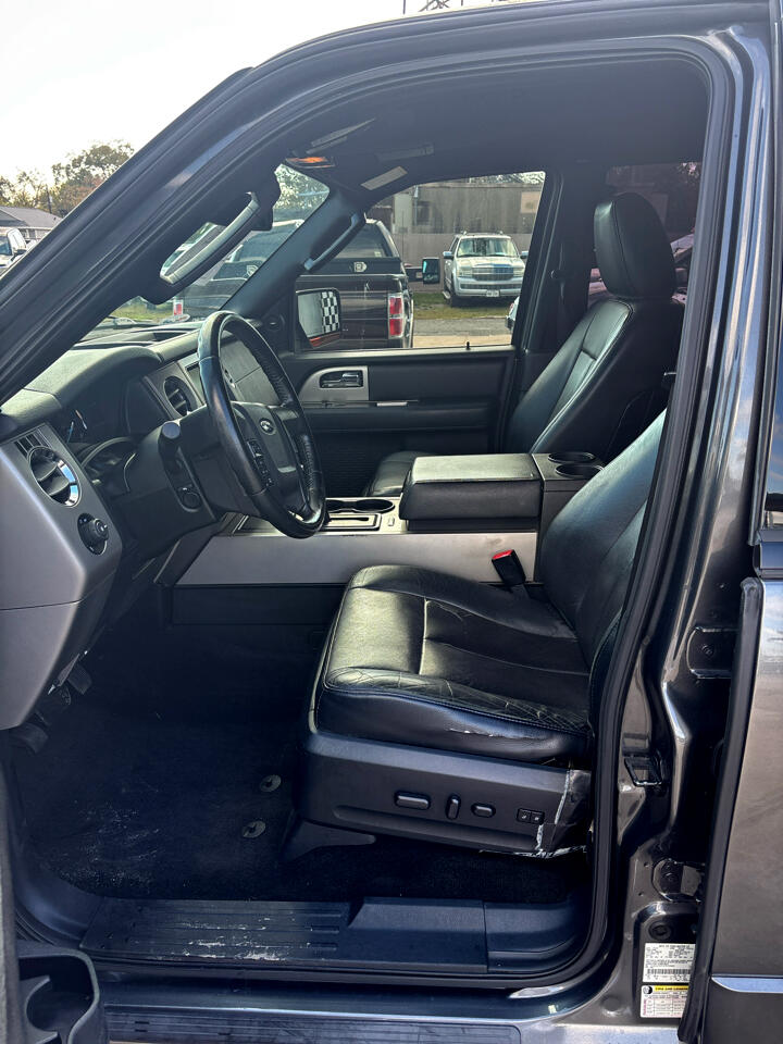 Ford Expedition XLT 2WD 2015