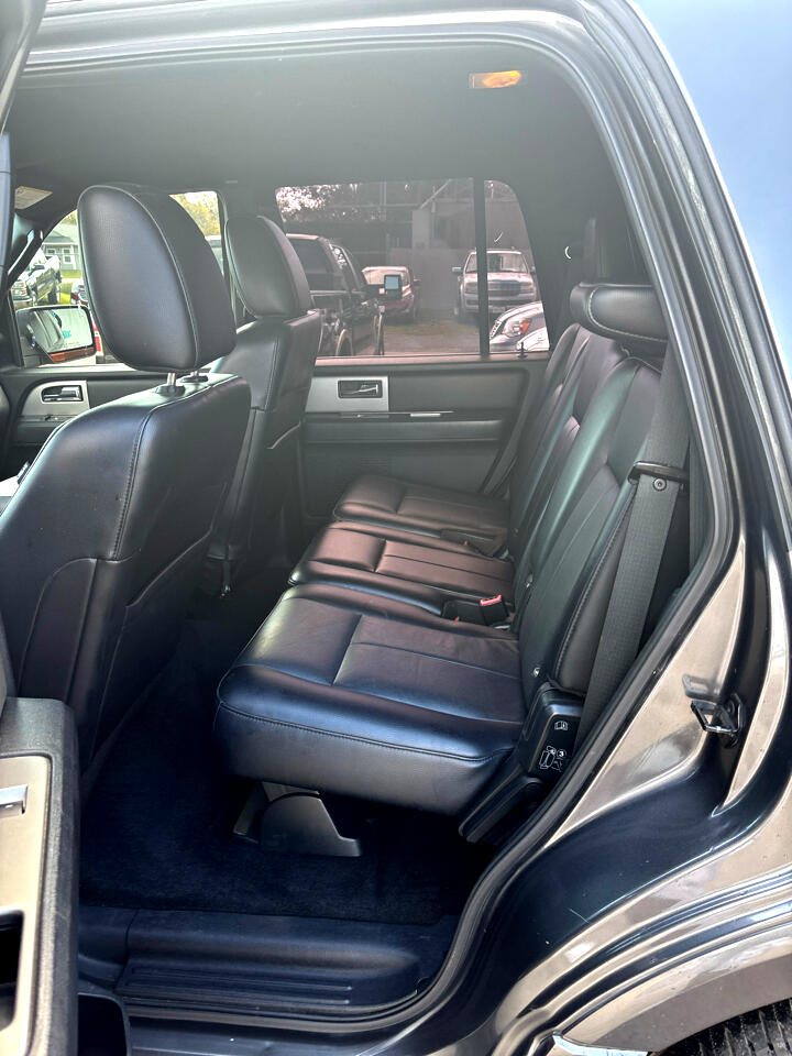 Ford Expedition XLT 2WD 2015