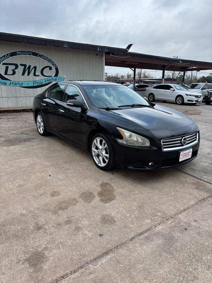 Nissan Maxima S 2013