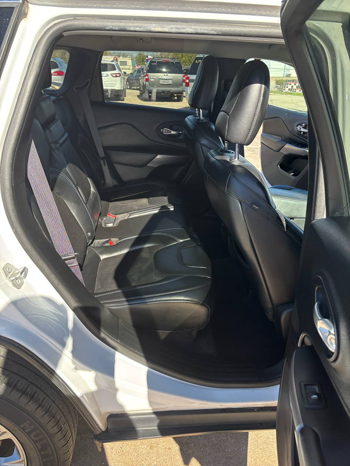 Jeep Cherokee Latitude Plus FWD 2019