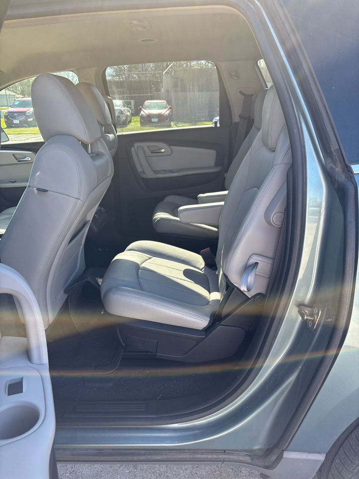 Chevrolet Traverse LTZ FWD 2009