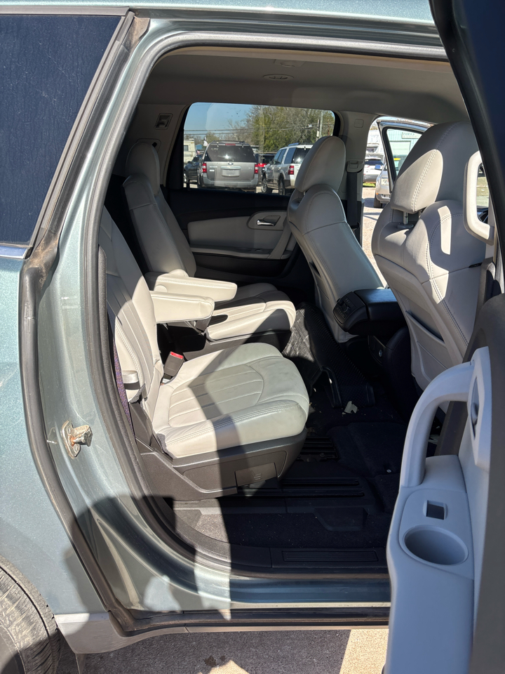 Chevrolet Traverse LTZ FWD 2009