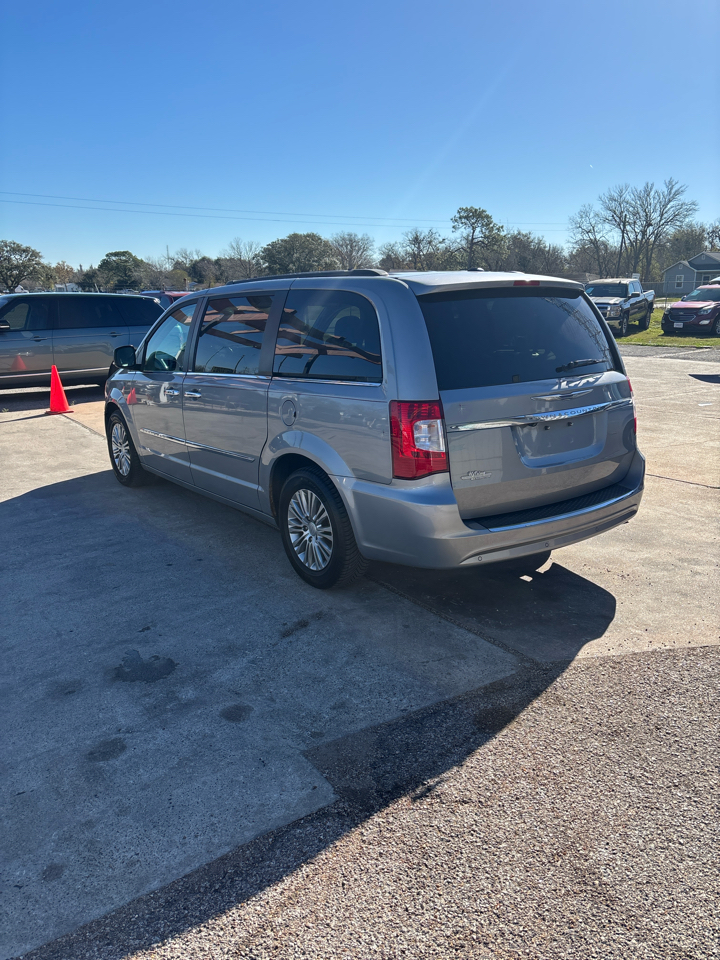 Chrysler Town & Country Touring-L 2014