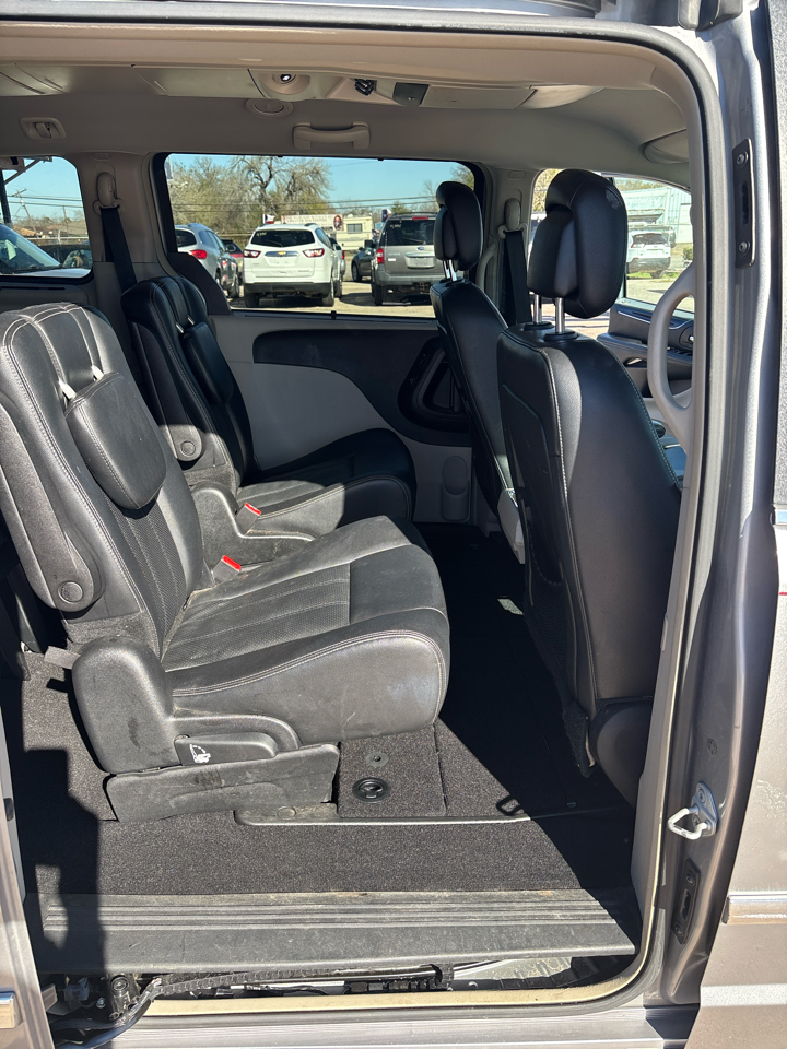 Chrysler Town & Country Touring-L 2014