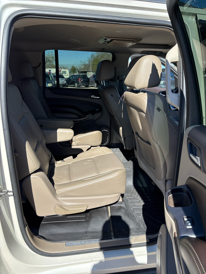 Chevrolet Suburban LT 1500 2WD 2015