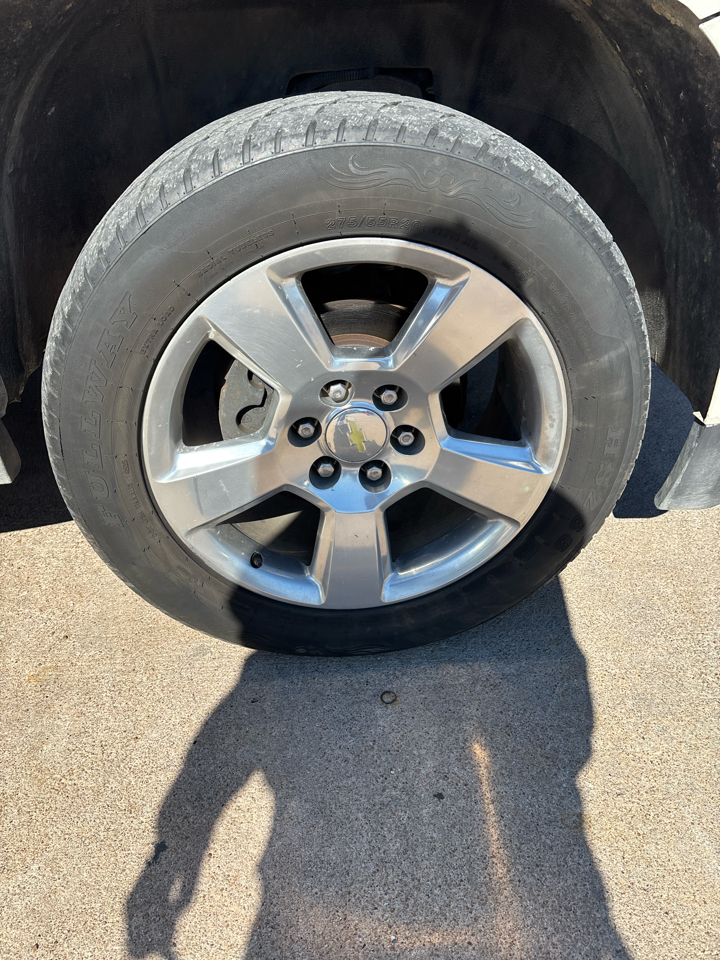 Chevrolet Suburban LT 1500 2WD 2015