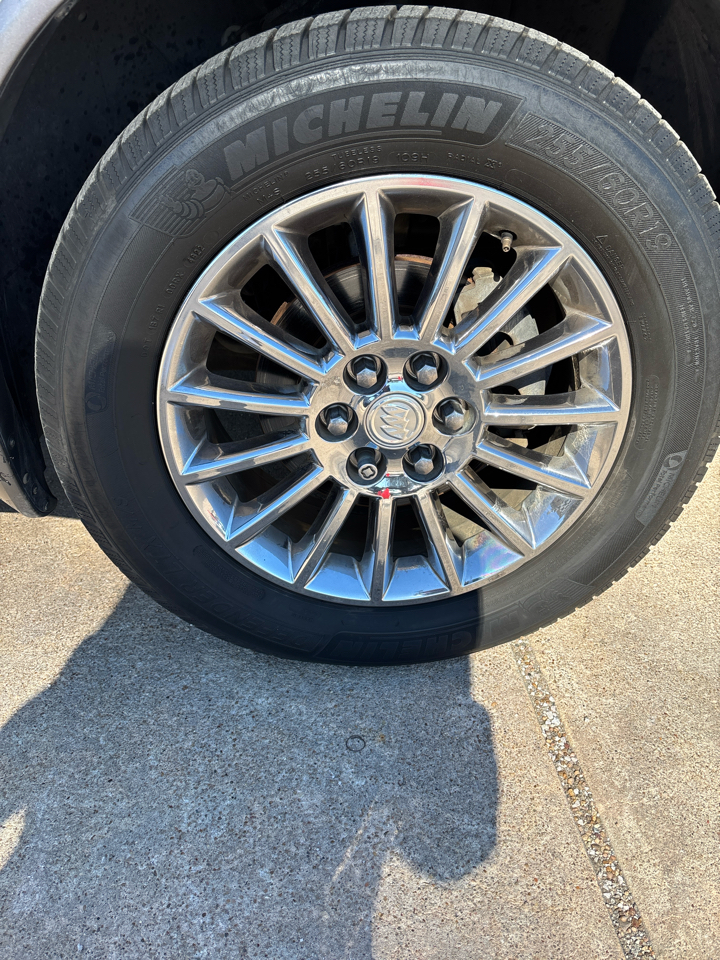 Buick Enclave Leather FWD 2012