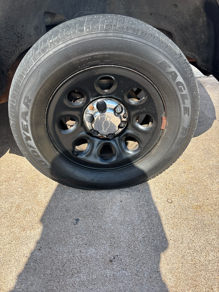 Chevrolet Suburban 1500 4WD 2004