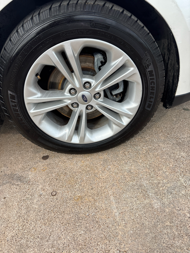 Ford Taurus SEL FWD 2015