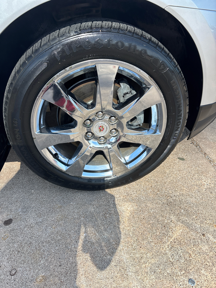 Cadillac SRX Performance Collection 2011