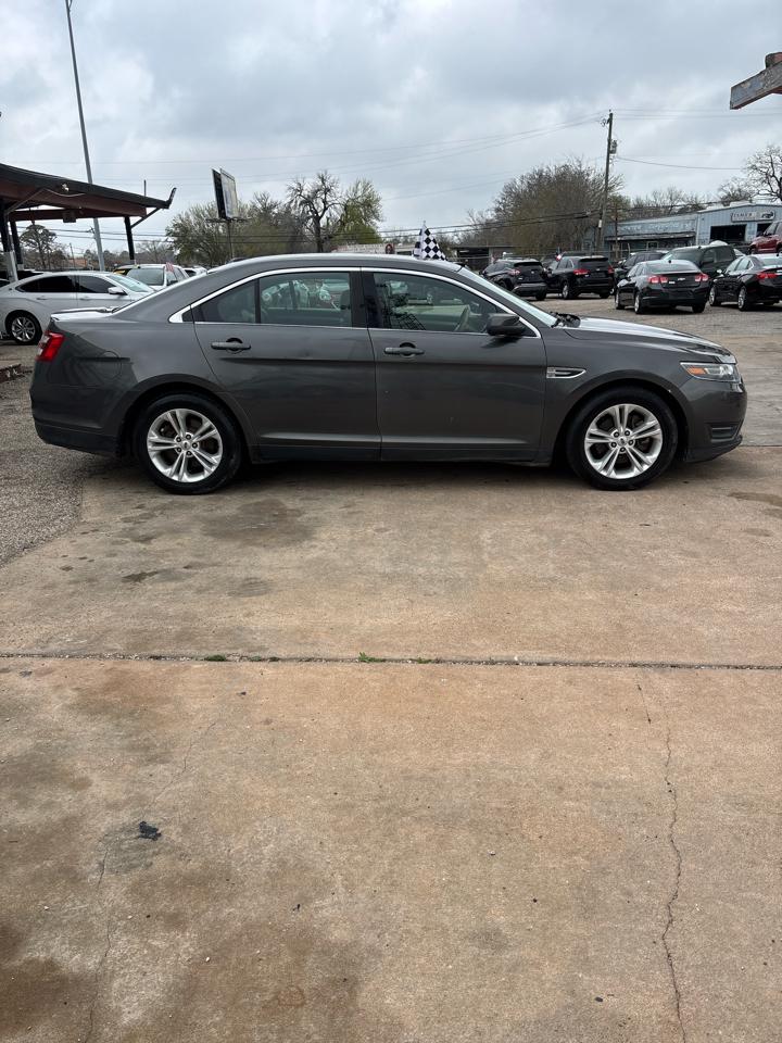 Ford Taurus SEL FWD 2015