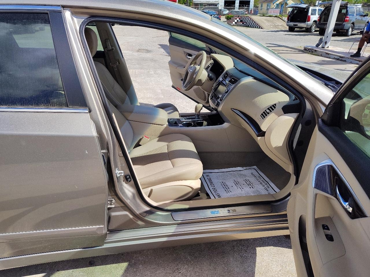 Nissan Altima 2.5 2014