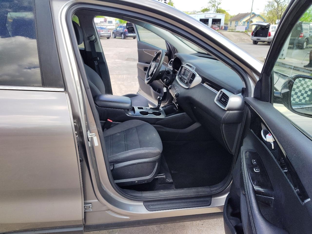 Kia Sorento LX 2WD 2017