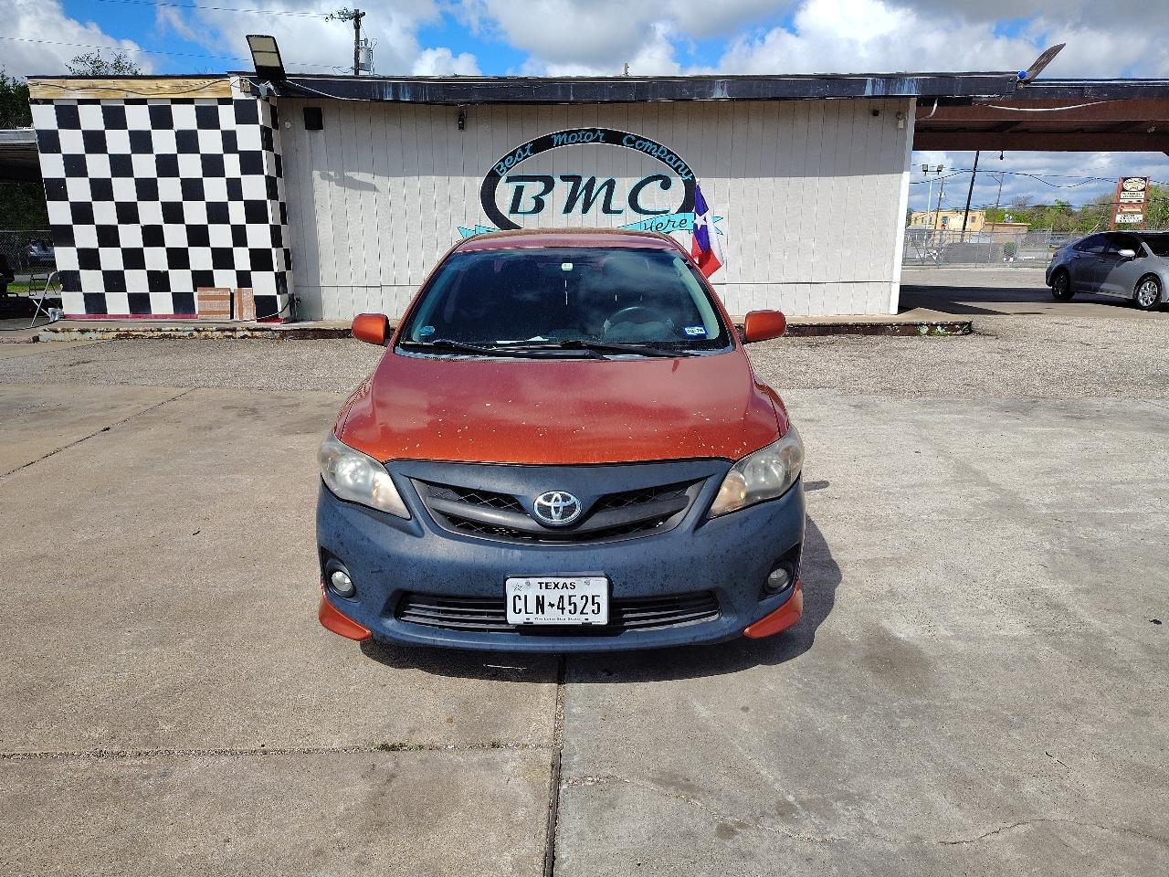 Toyota Corolla S 5-Speed MT 2013