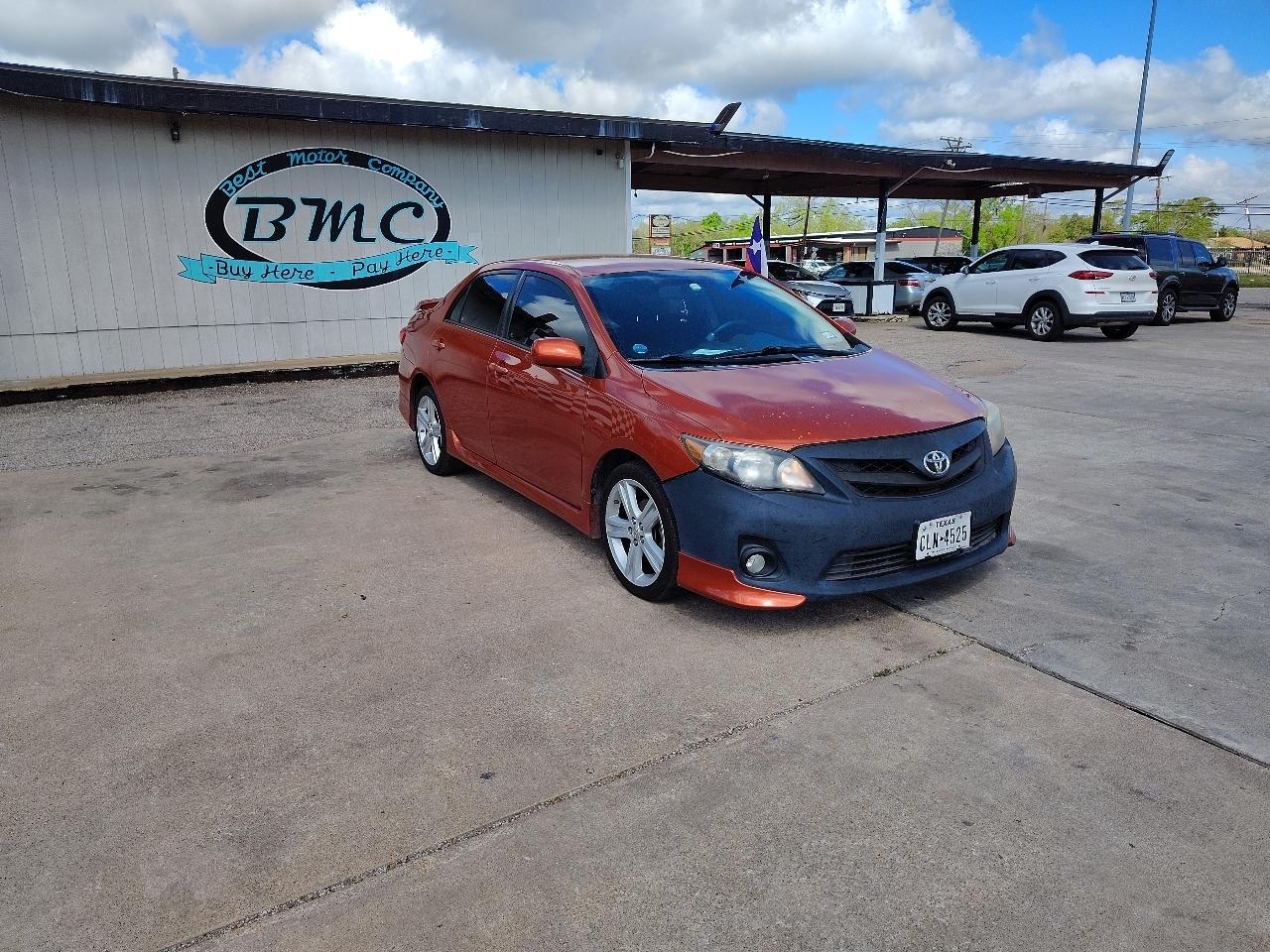 Toyota Corolla S 5-Speed MT 2013