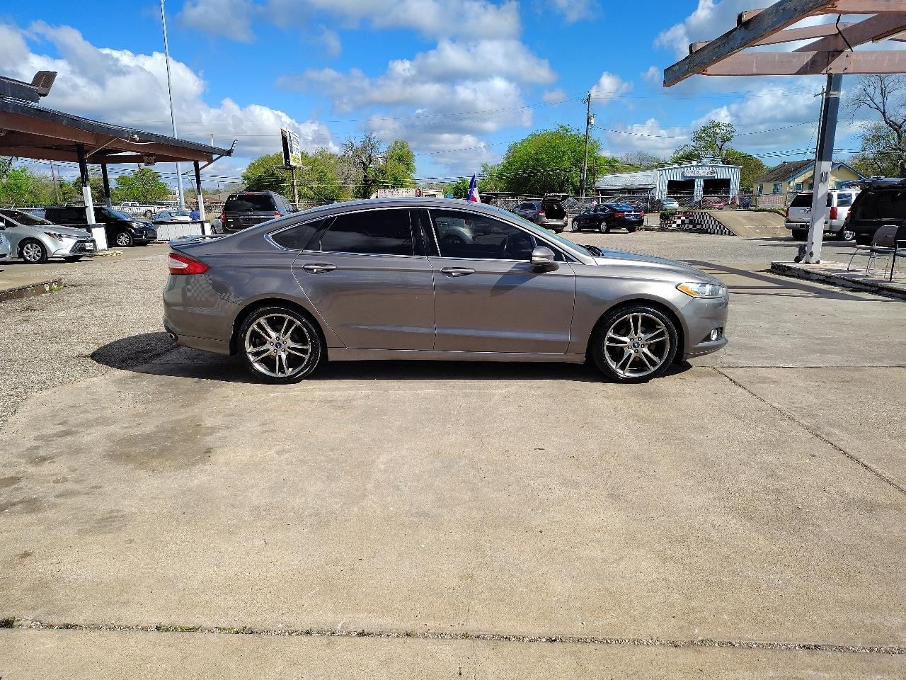 Ford Fusion Titanium 2013