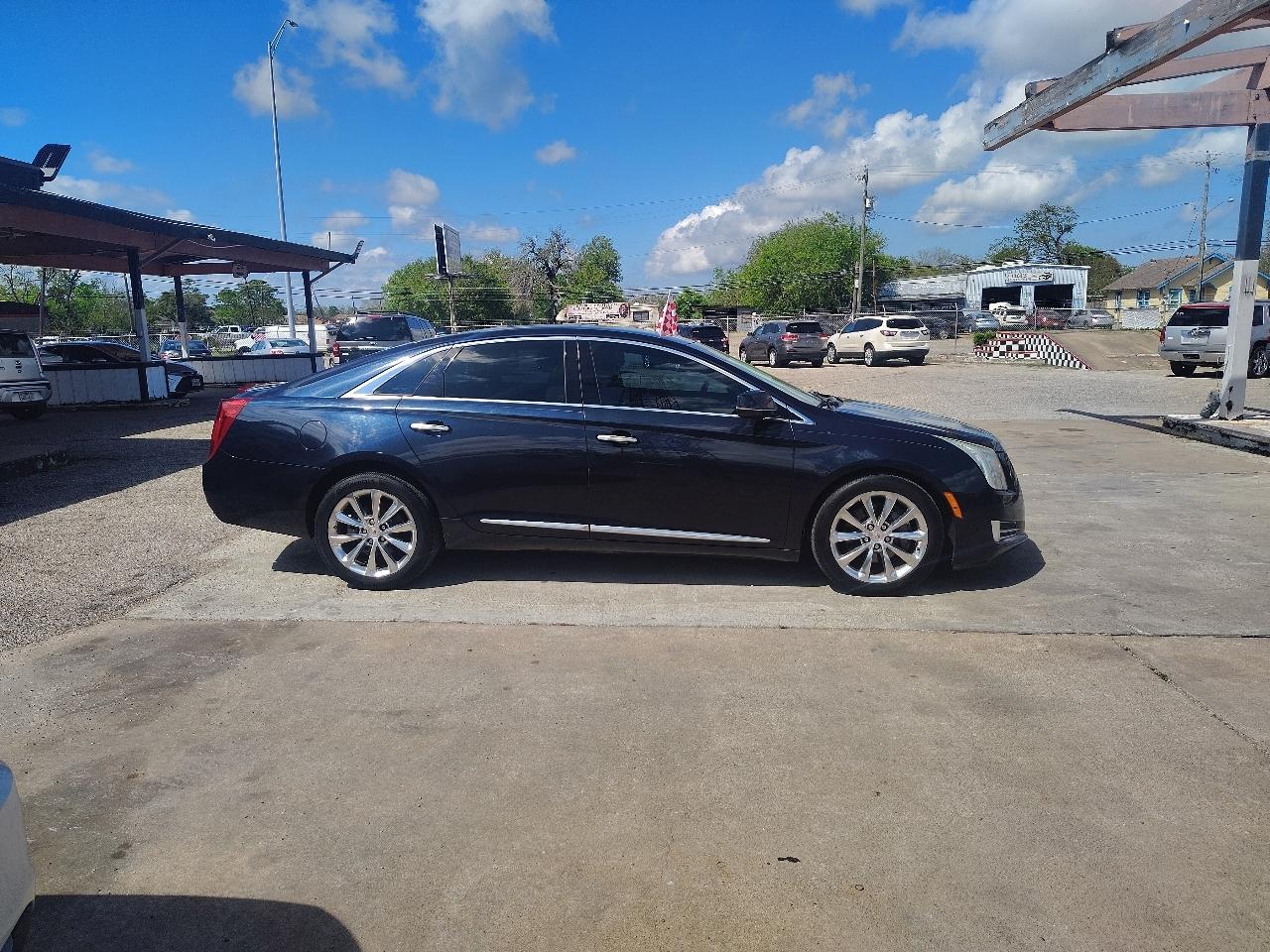 Cadillac XTS Premium 2013