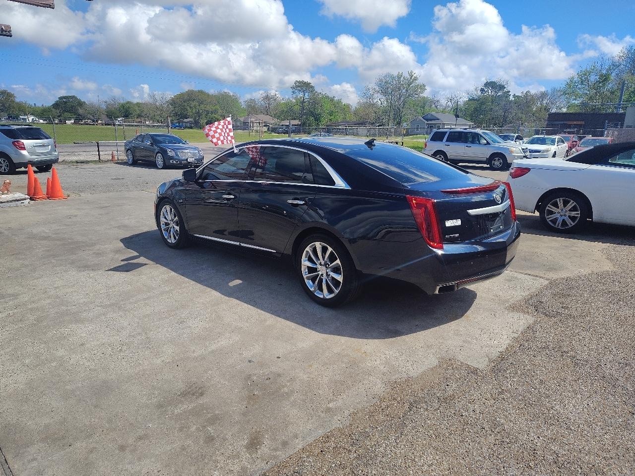 Cadillac XTS Premium 2013