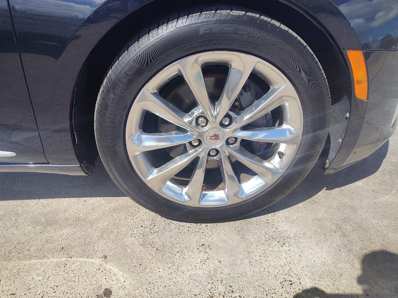 Cadillac XTS Premium 2013