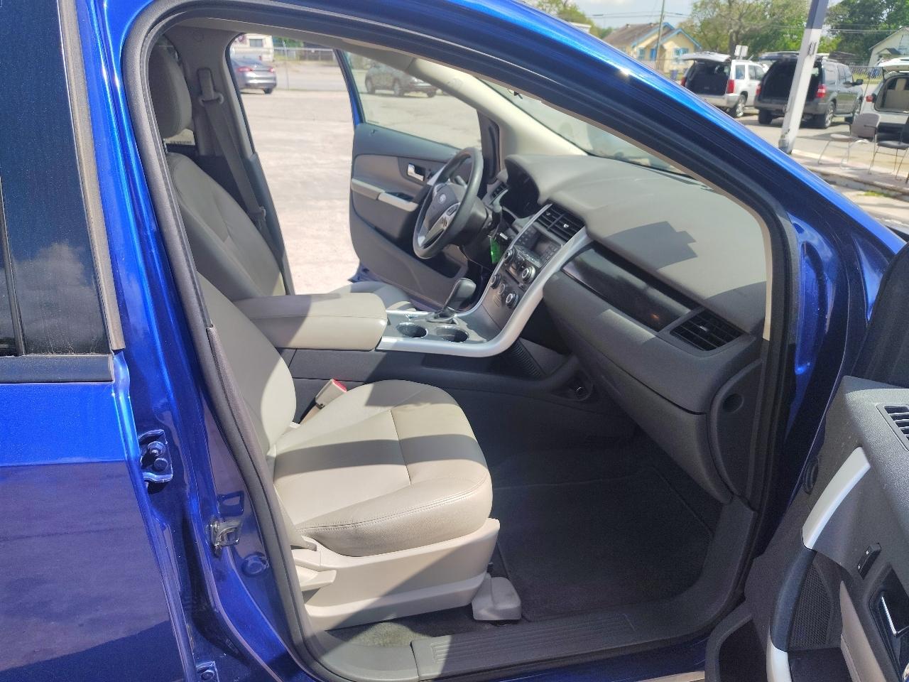 Ford Edge SE FWD 2013