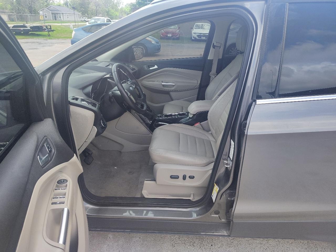 Ford Escape Titanium FWD 2014