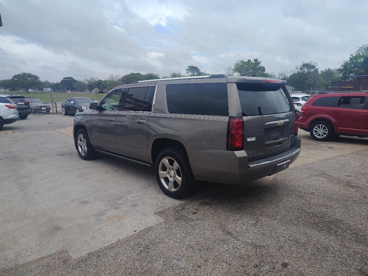 Chevrolet Suburban Premier 2WD 2017