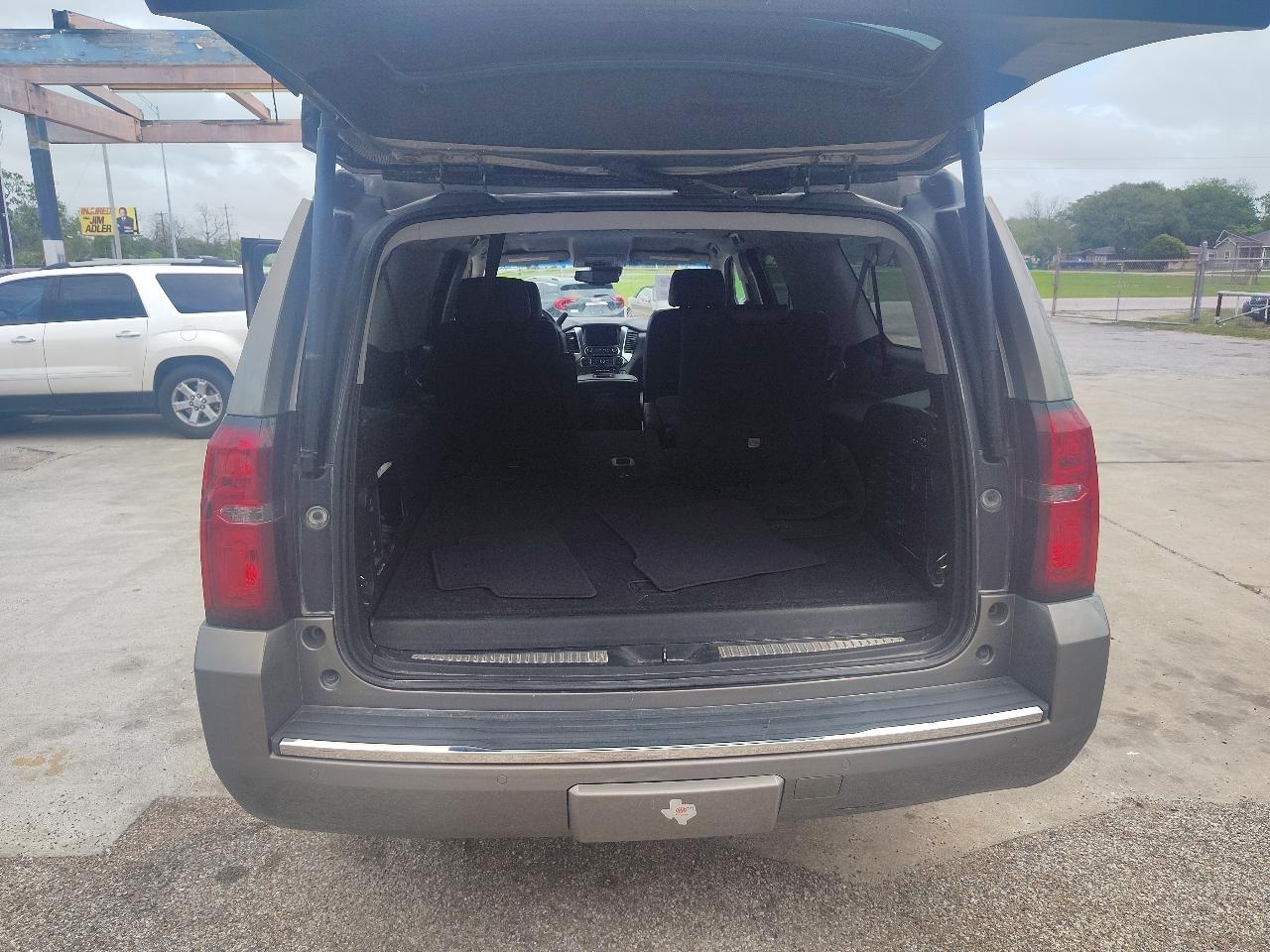 Chevrolet Suburban Premier 2WD 2017