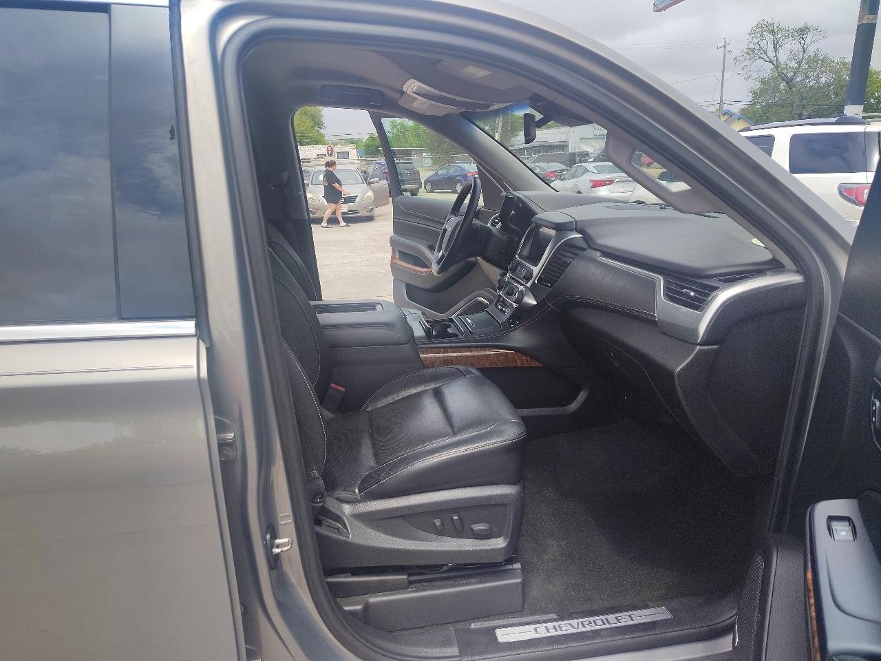 Chevrolet Suburban Premier 2WD 2017