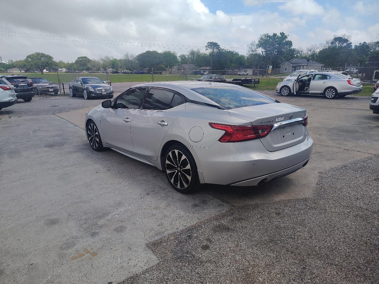 Nissan Maxima 3.5 S 2017