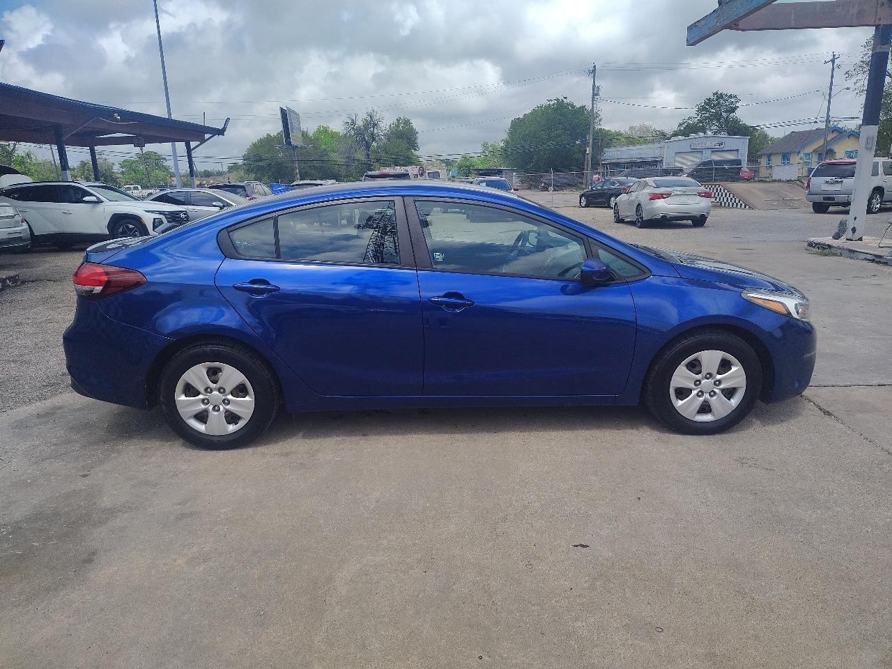 Kia Forte LX 6A 2017