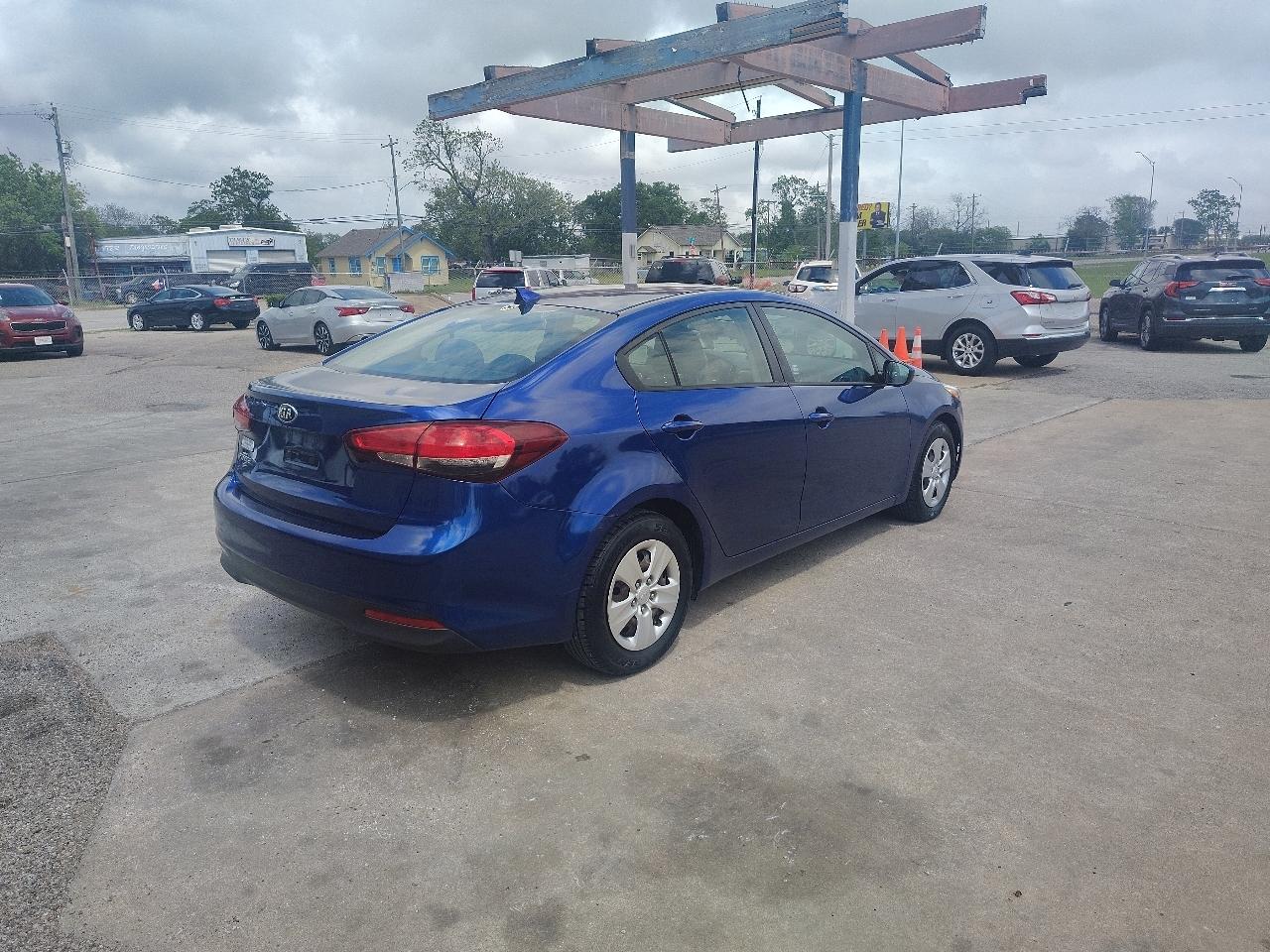 Kia Forte LX 6A 2017