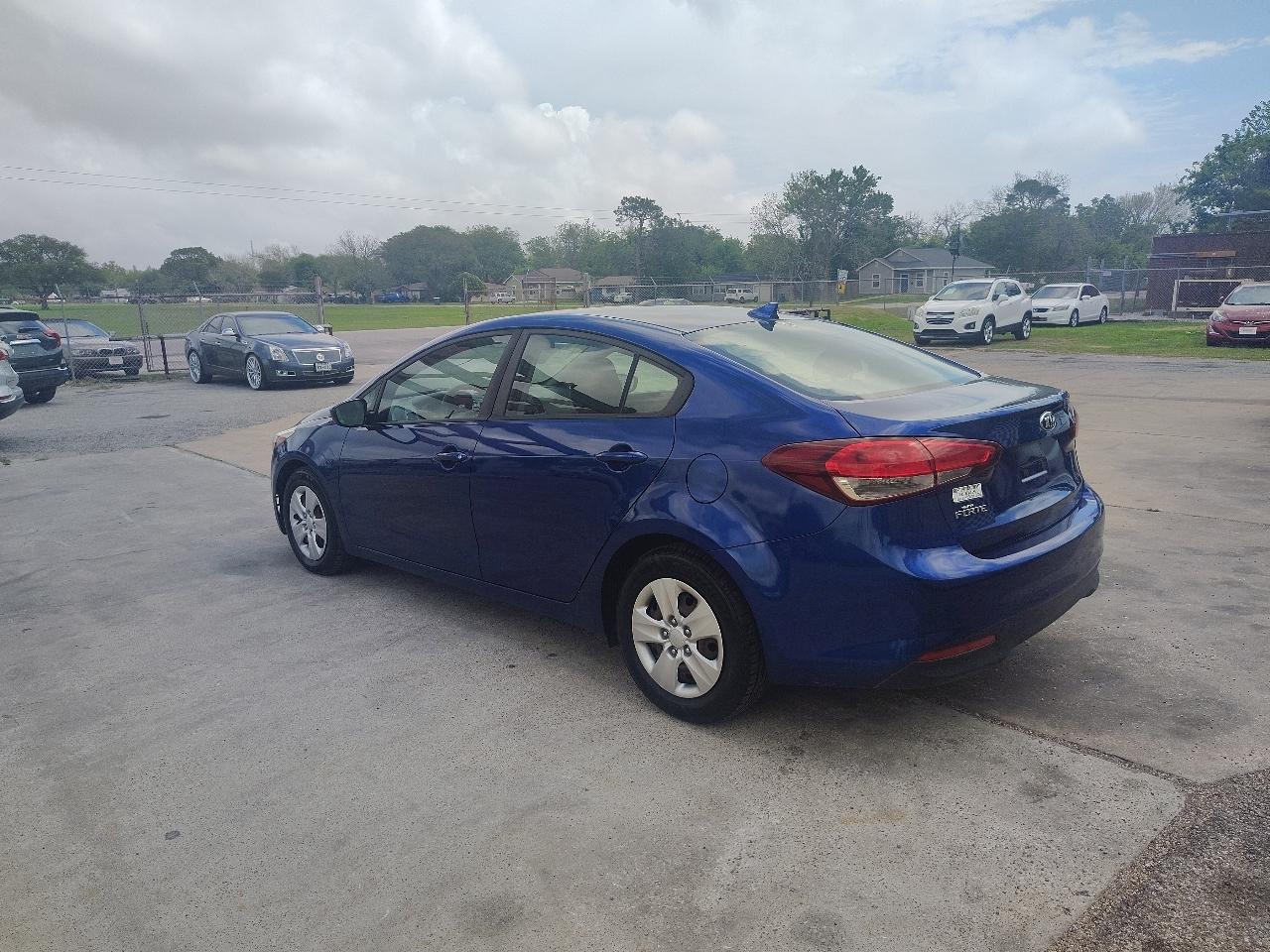 Kia Forte LX 6A 2017