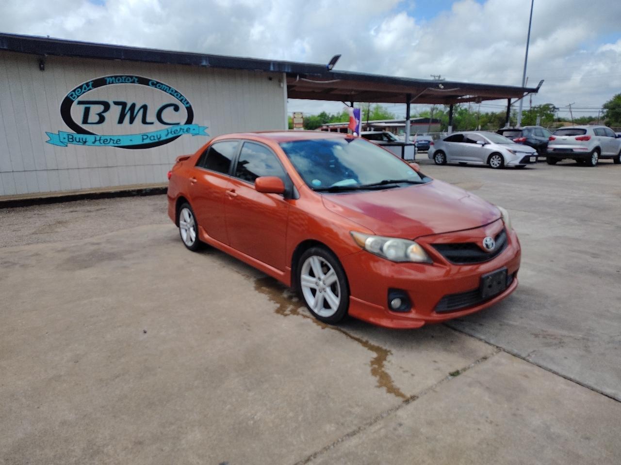 Toyota Corolla S 5-Speed MT 2013