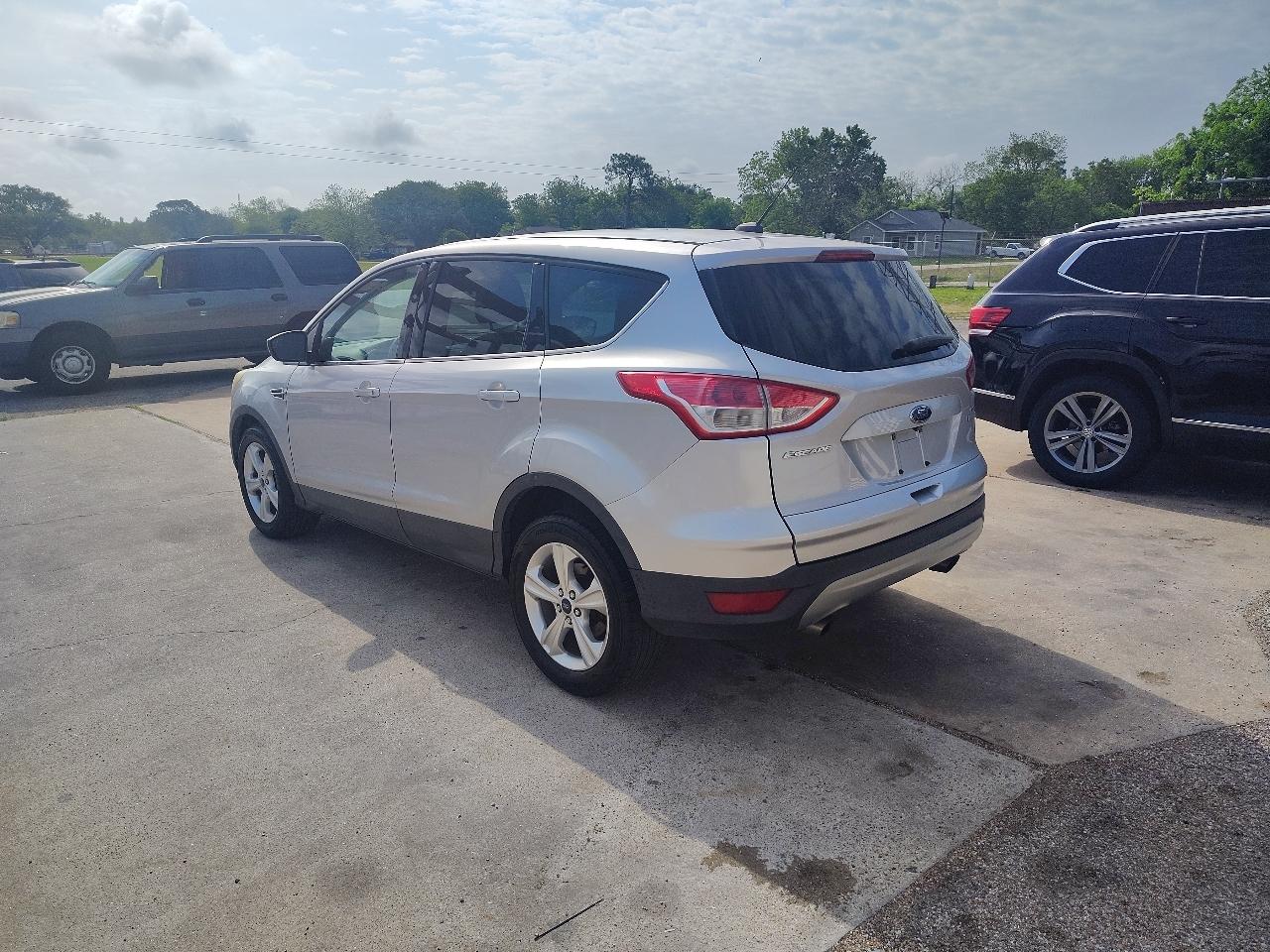 Ford Escape SE FWD 2016