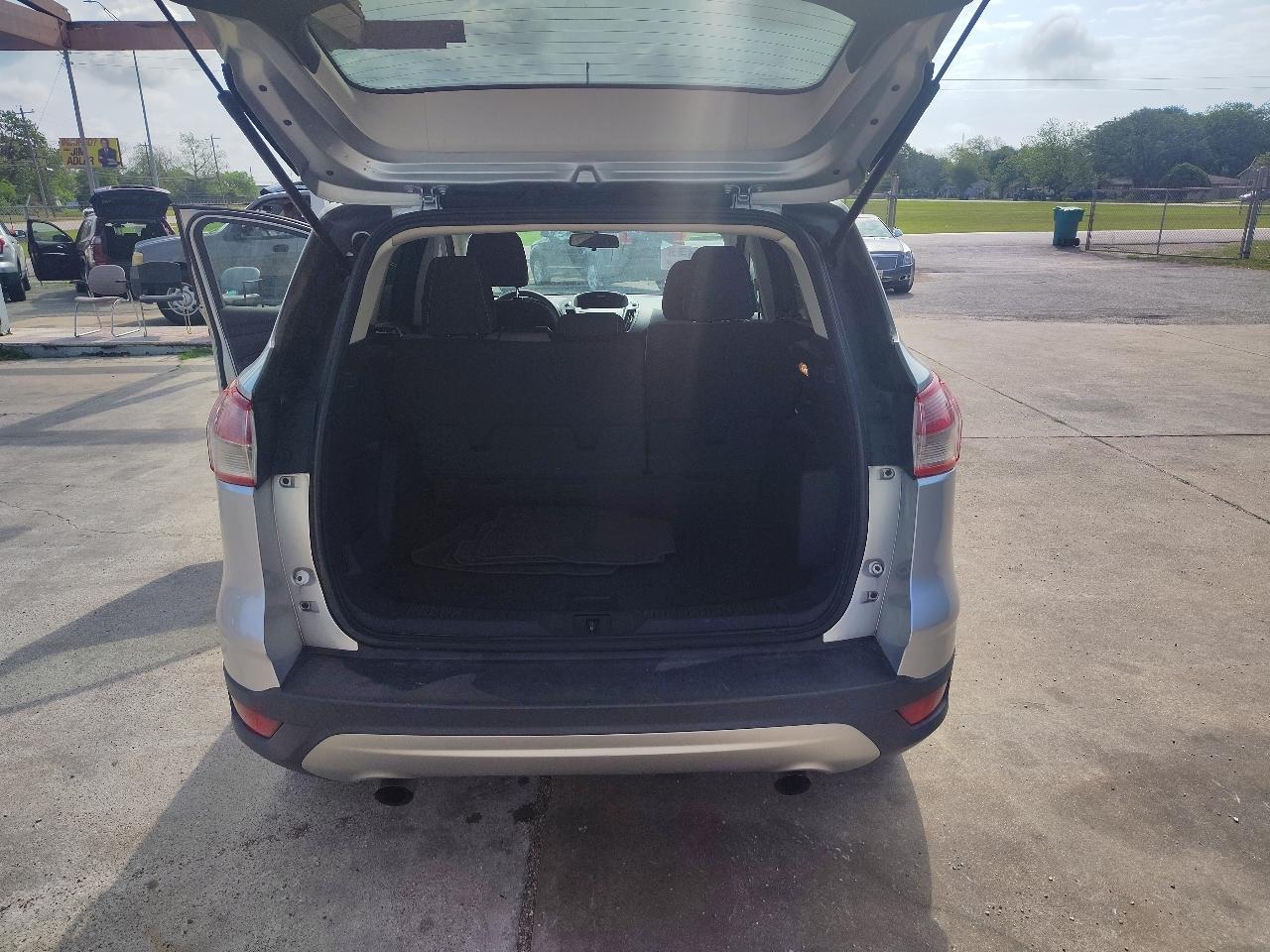 Ford Escape SE FWD 2016