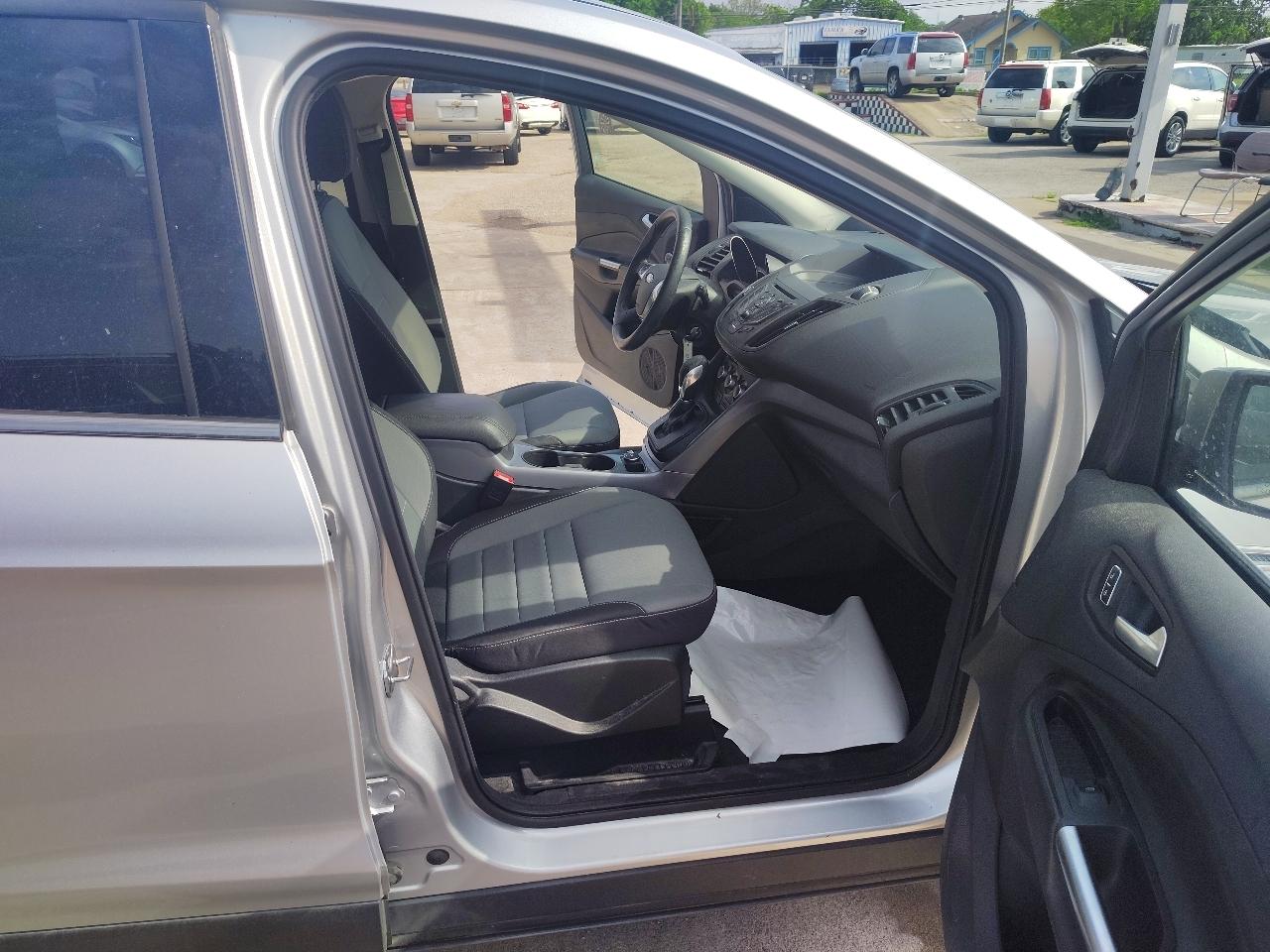 Ford Escape SE FWD 2016