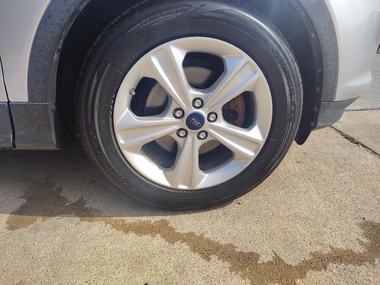 Ford Escape SE FWD 2016