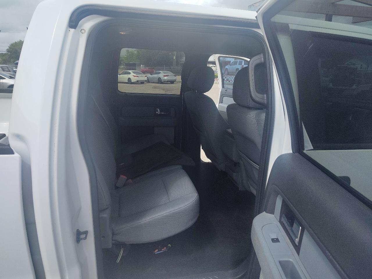 Ford F-150 XL SuperCrew 5.5-ft. Bed 2WD 2014