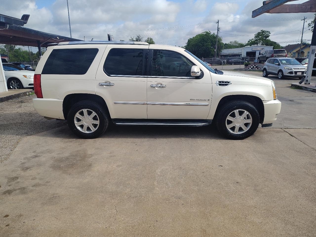 Cadillac Escalade 2WD 2009
