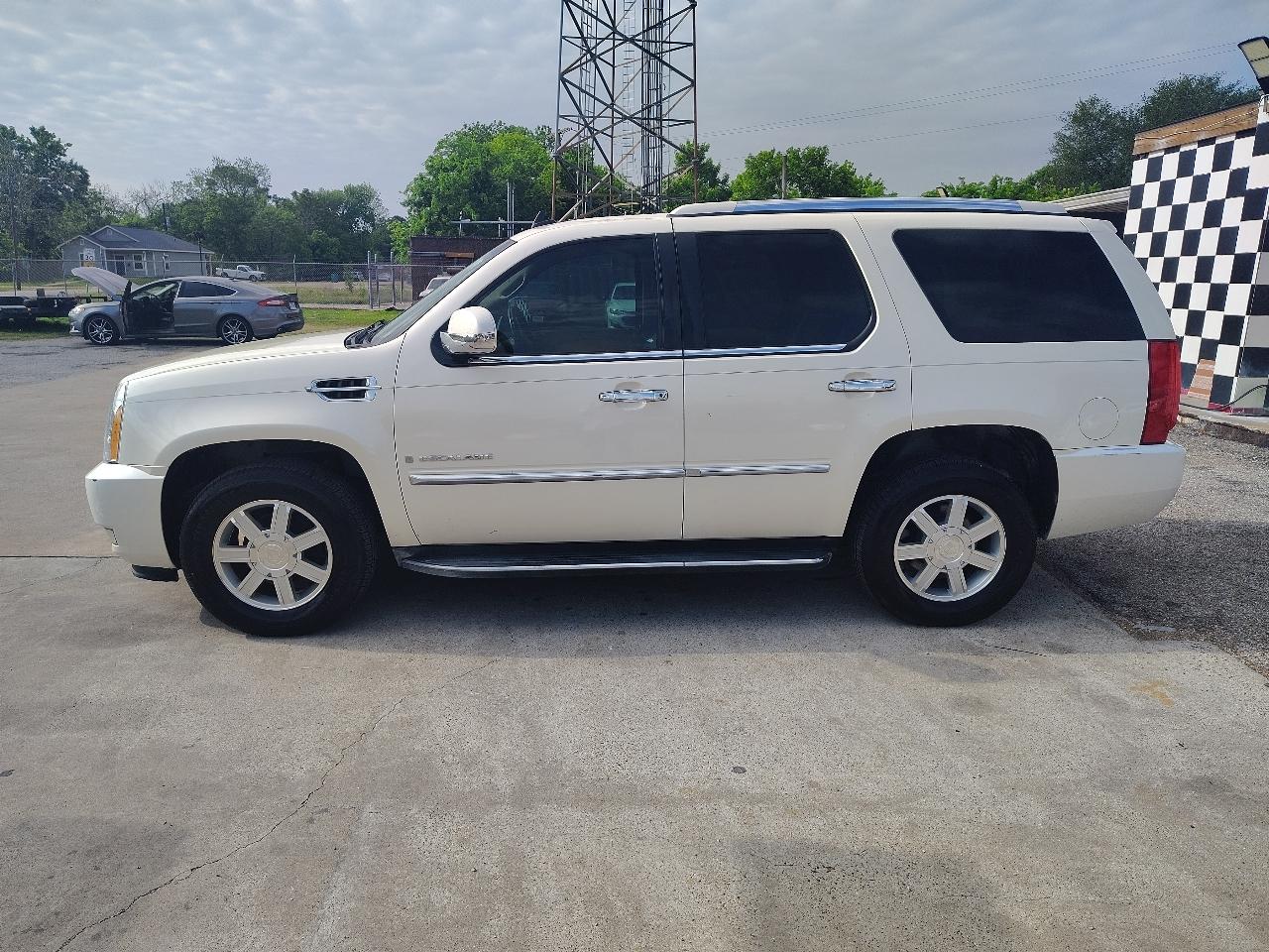 Cadillac Escalade 2WD 2009