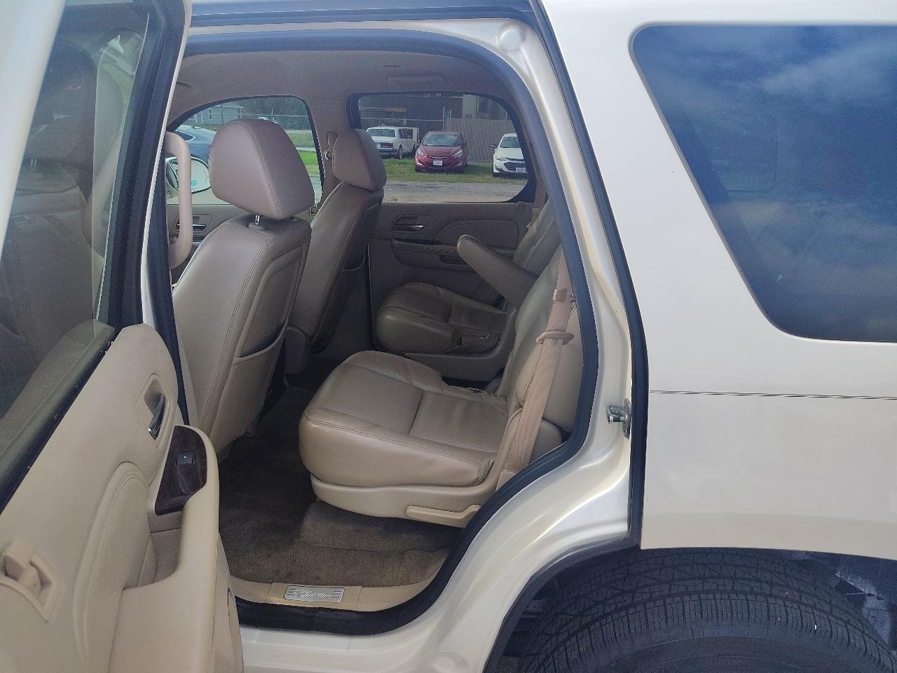 Cadillac Escalade 2WD 2009