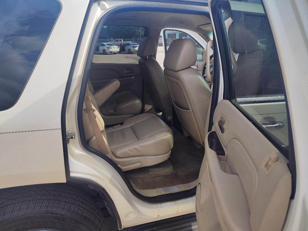 Cadillac Escalade 2WD 2009