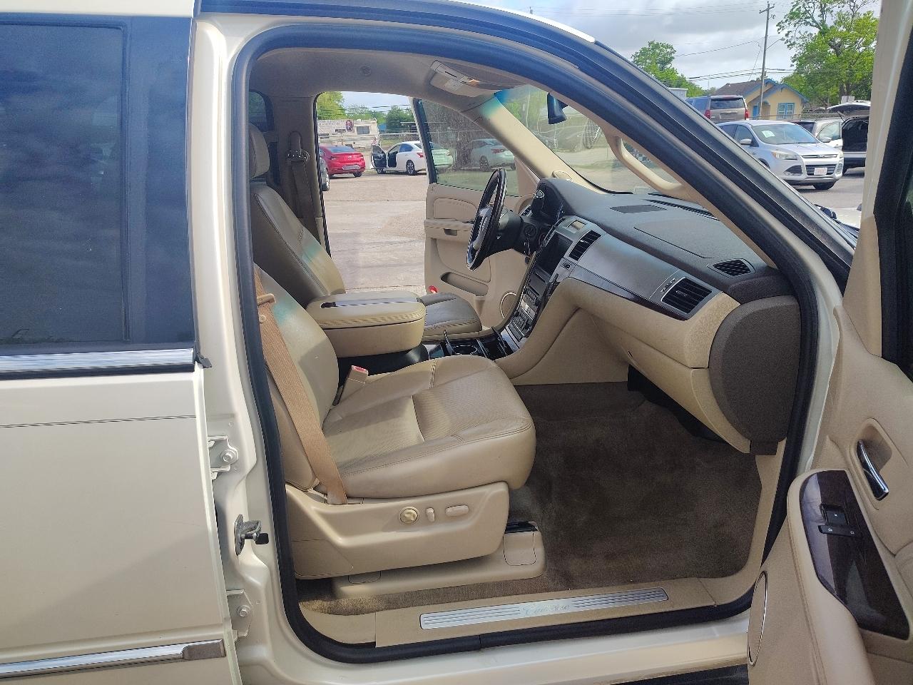 Cadillac Escalade 2WD 2009