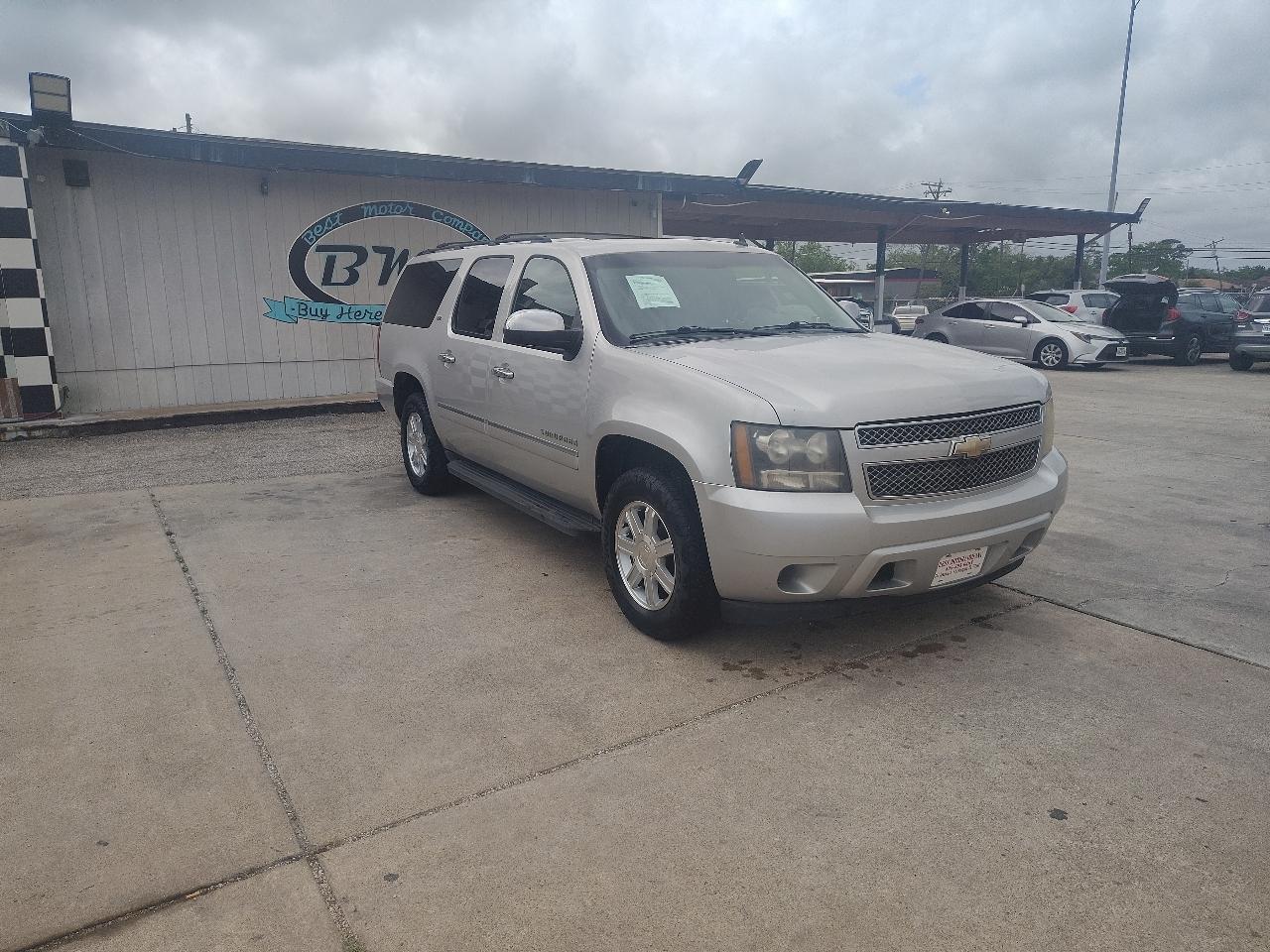 Chevrolet Suburban LTZ 1500 2WD 2011
