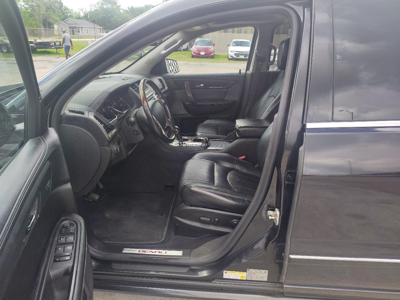 GMC Acadia Denali AWD 2013