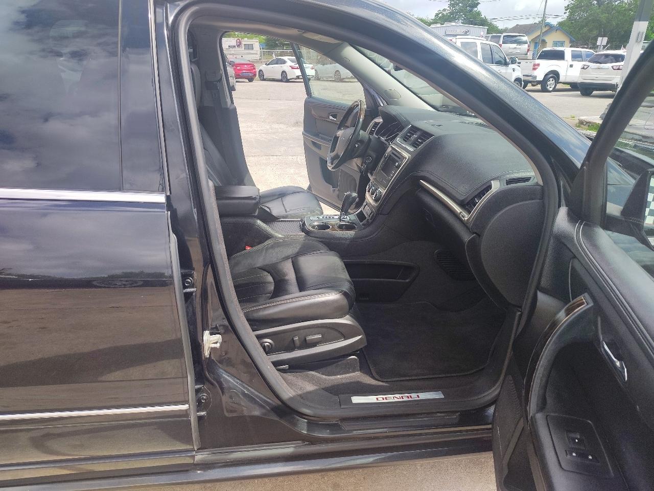 GMC Acadia Denali AWD 2013