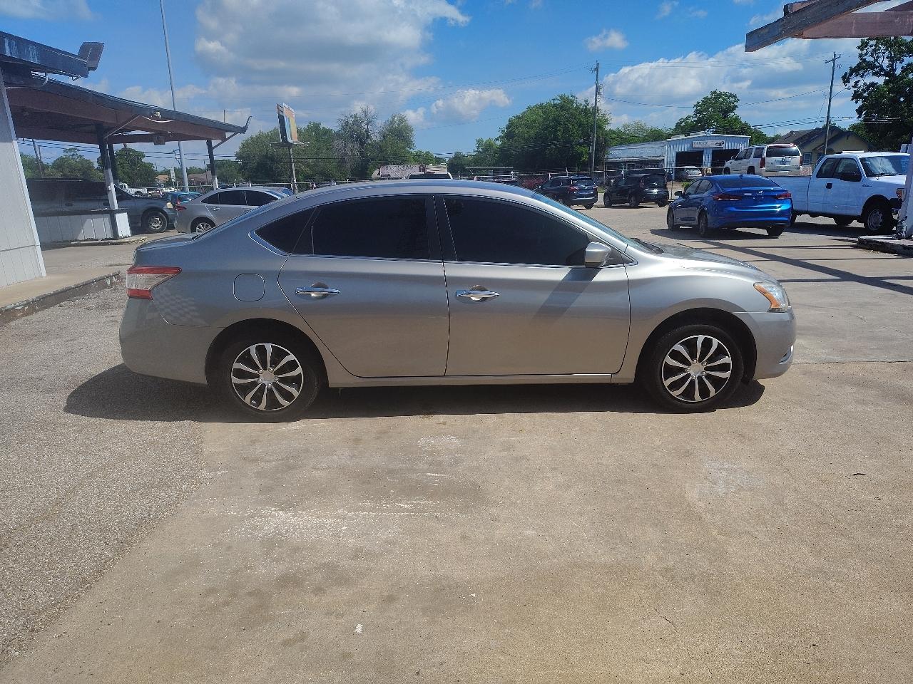 Nissan Sentra  2014