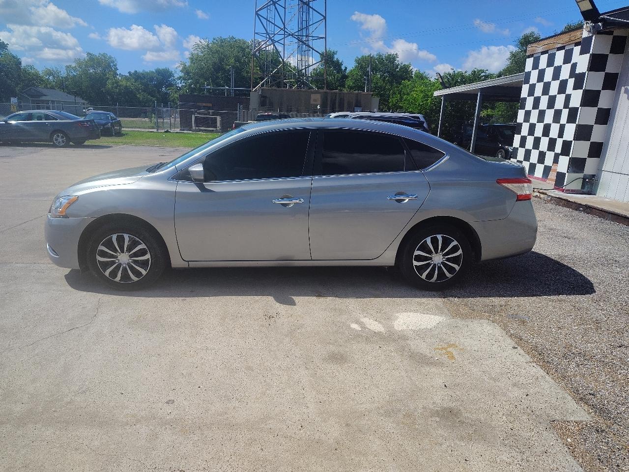Nissan Sentra  2014