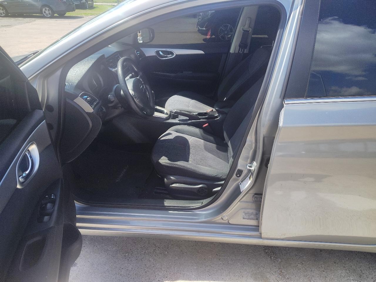 Nissan Sentra  2014